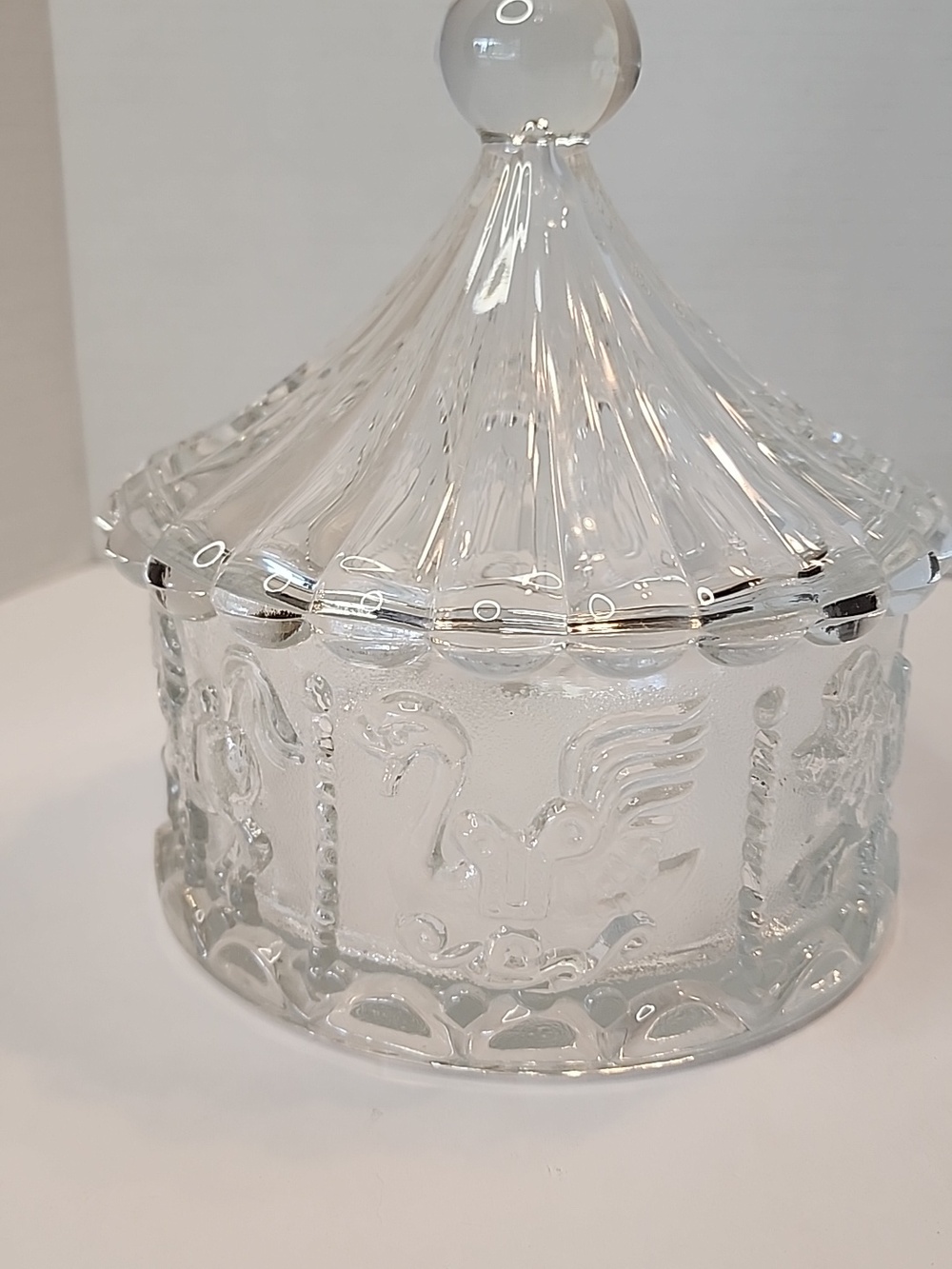 LILLIAN Vernon Clear Glass Carousel Candy Dish + Lid. Perfect Condition